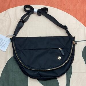 Lululemon All Night Festival Bag 5L Black Gold